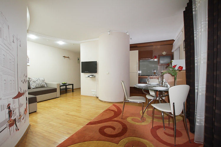Apartment for rent in Chisinau city center: 2 rooms, 1 bedroom, 46 m²